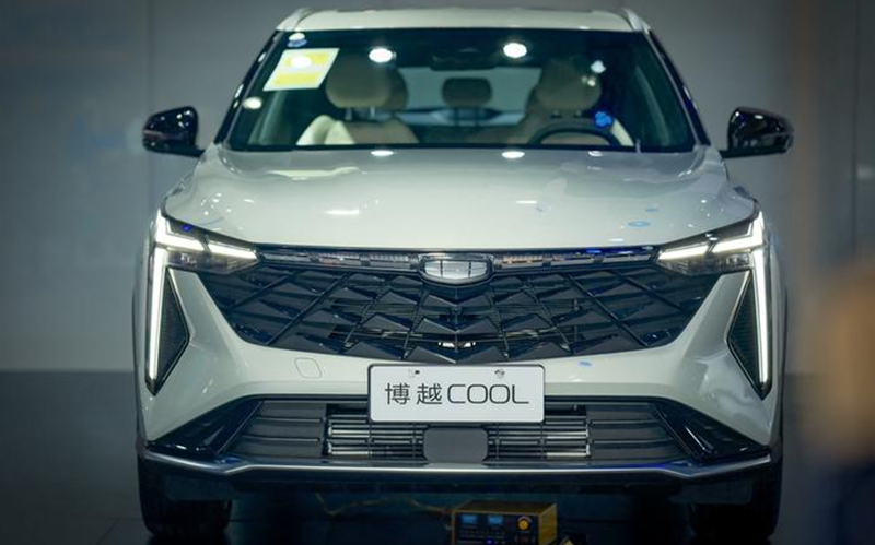 吉利博越COOL